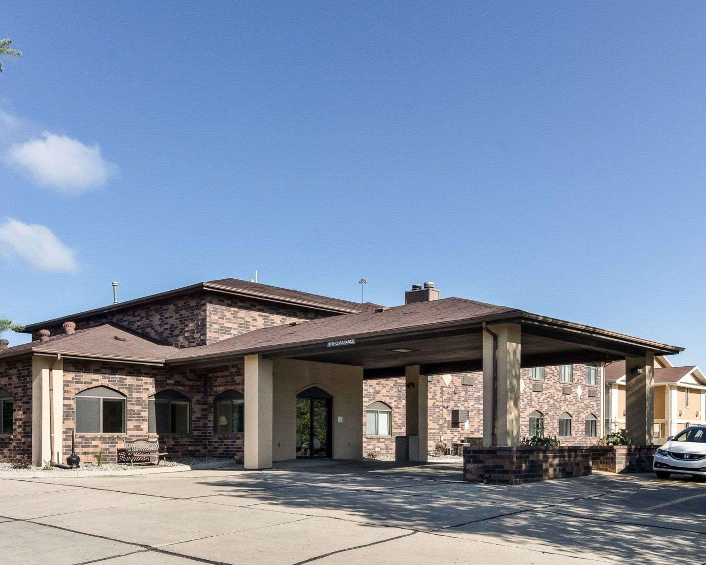 Quality Suites Near West Acres Fargo Zewnętrze zdjęcie