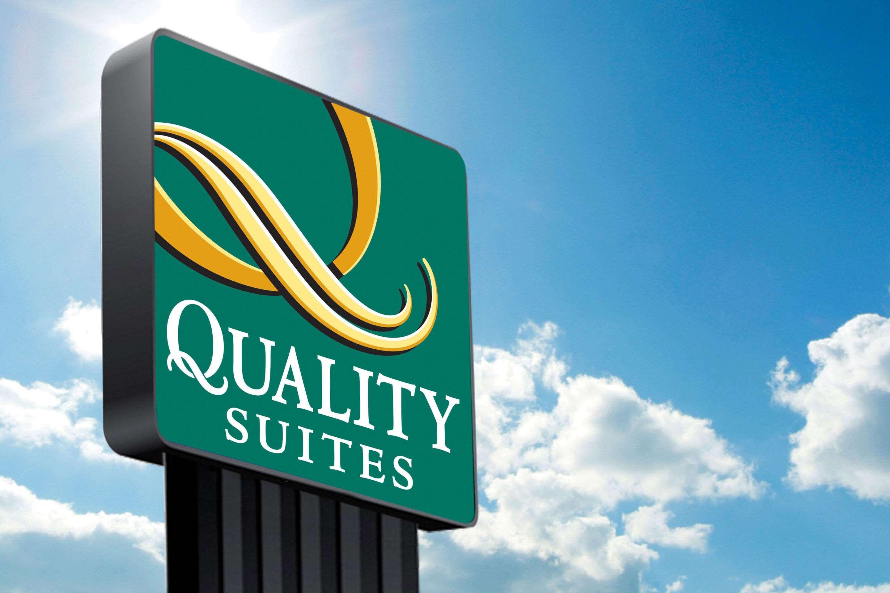 Quality Suites Near West Acres Fargo Zewnętrze zdjęcie