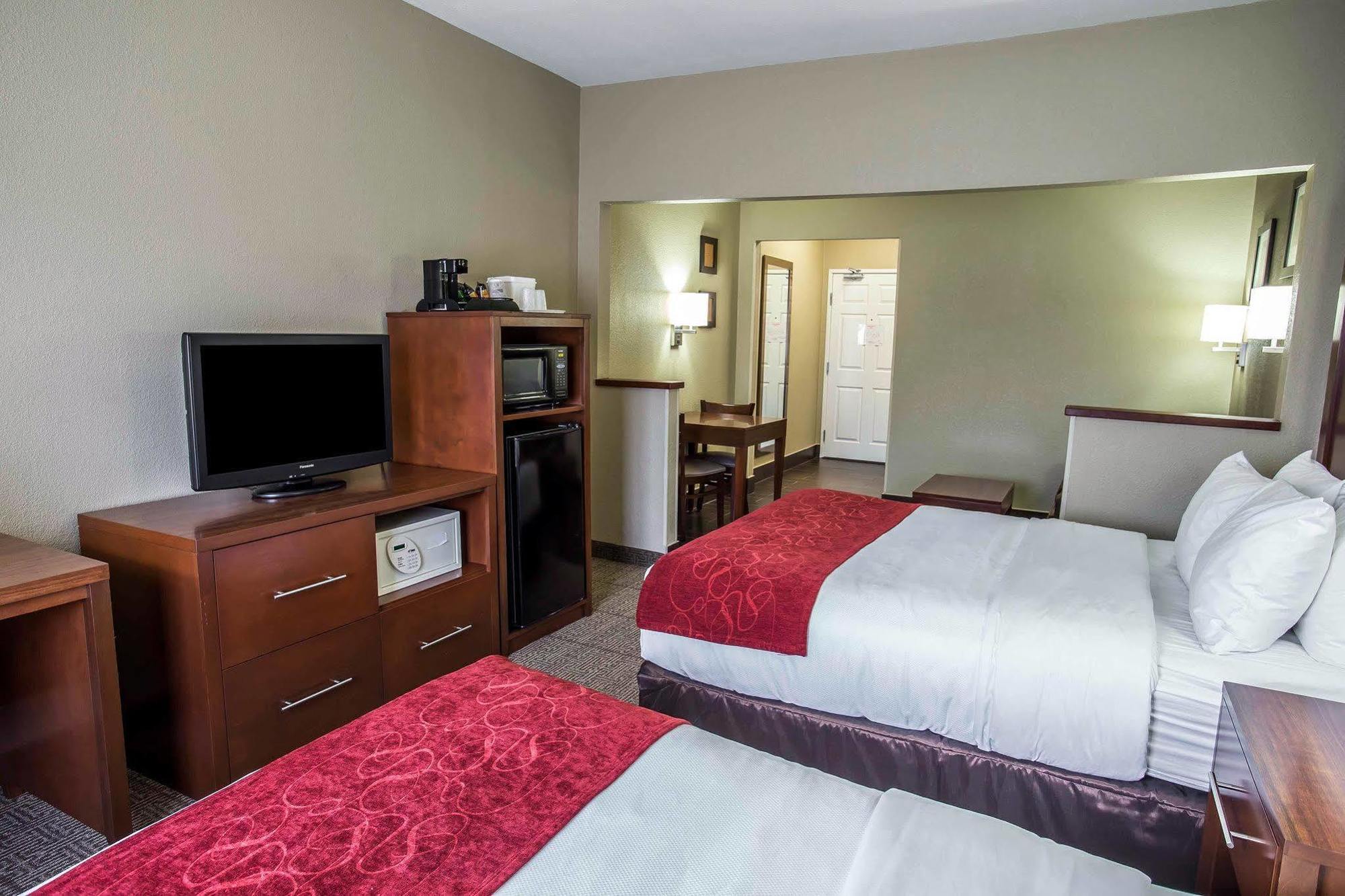 Quality Suites Near West Acres Fargo Zewnętrze zdjęcie