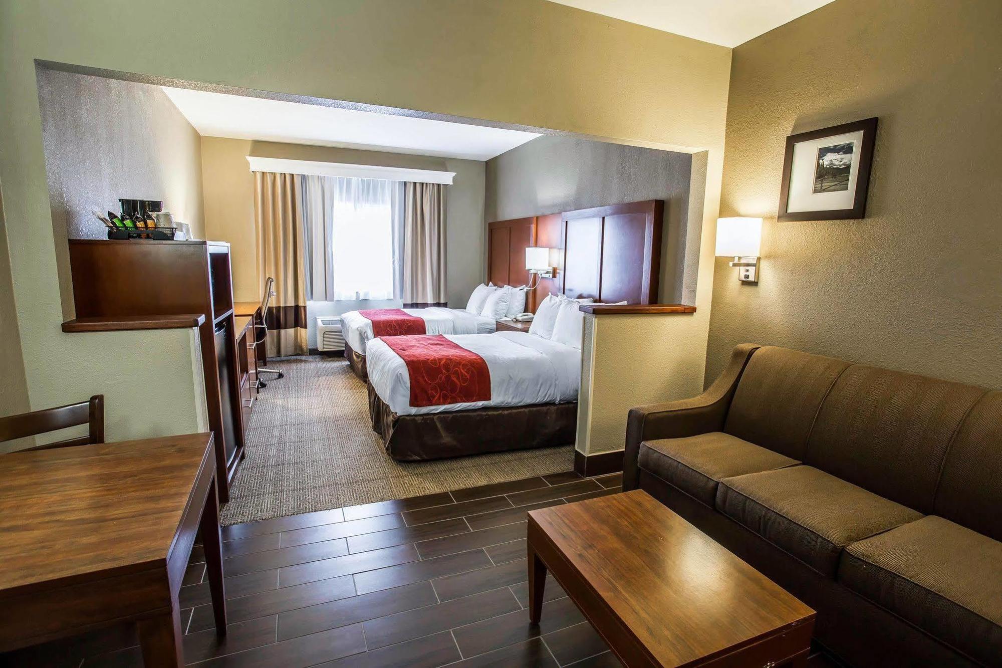 Quality Suites Near West Acres Fargo Zewnętrze zdjęcie